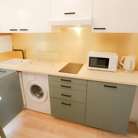 Stadium Pink Loft 5Min Rer Near Paris أوبارفيلييه