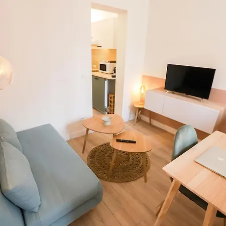 Stadium Pink Loft 5Min Rer Near Paris أوبارفيلييه